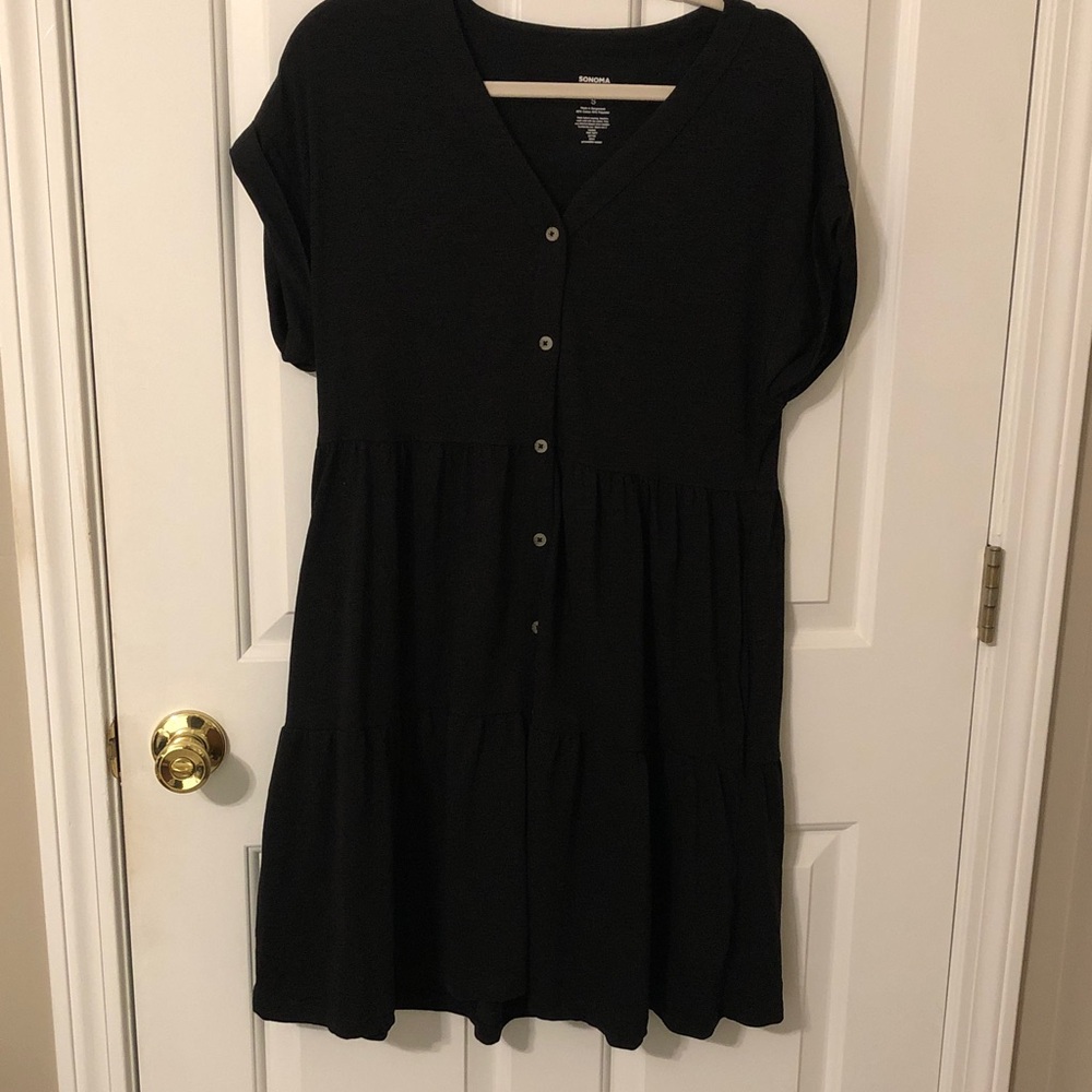 Black v-neck  dress